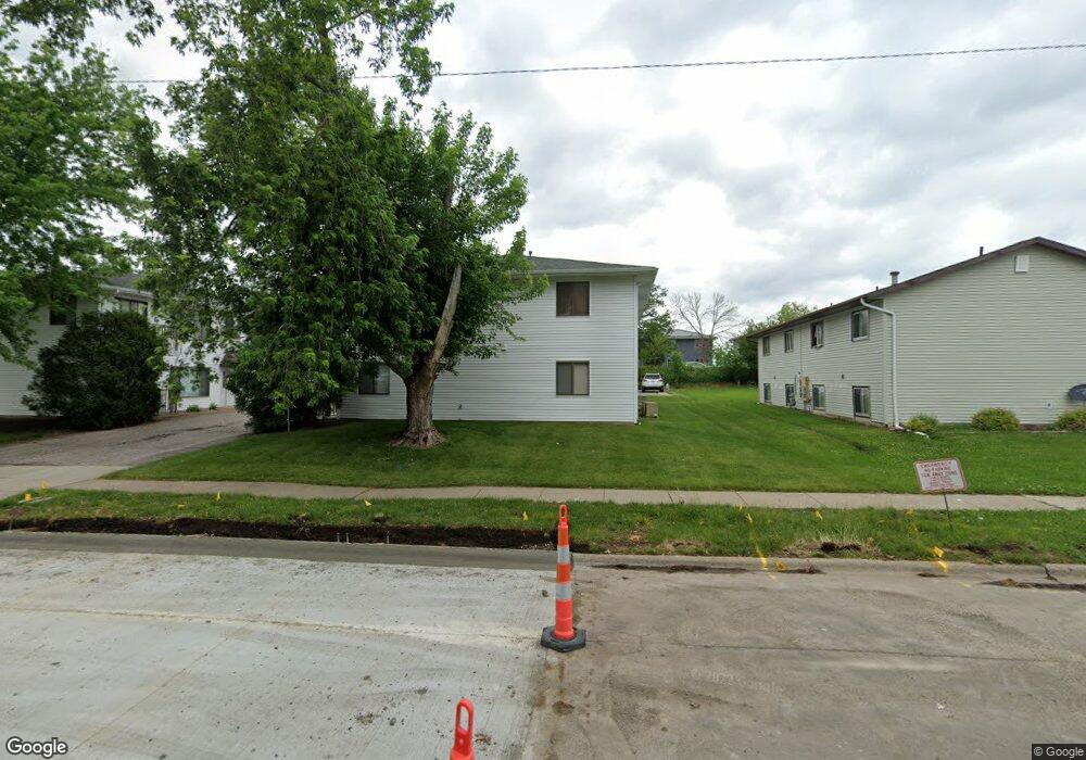 4050 21st Ave SW, Cedar Rapids, IA 52404 - photo 1