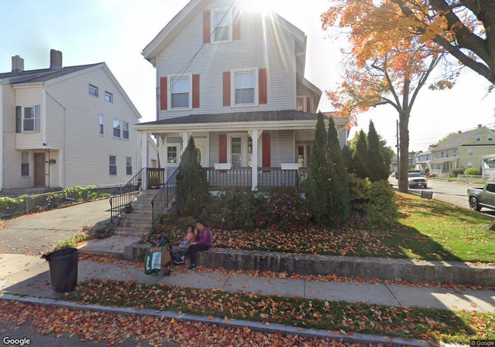 197 Chetnut St unit 2, Waltham, MA 02453 - photo 1