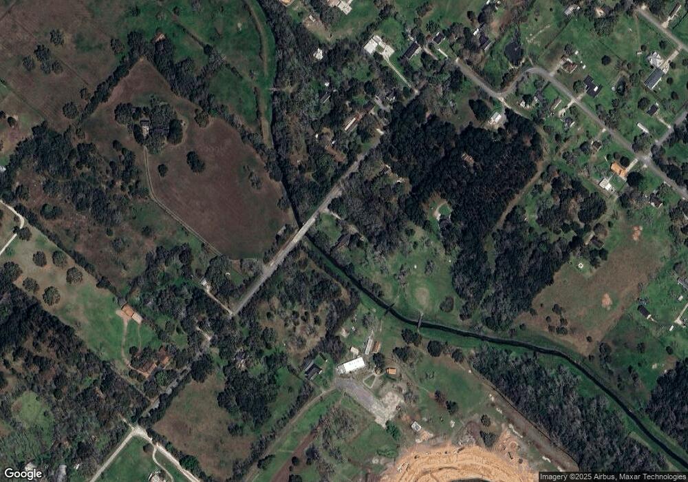 918 County Road 146, Alvin, TX 77511 - photo 1