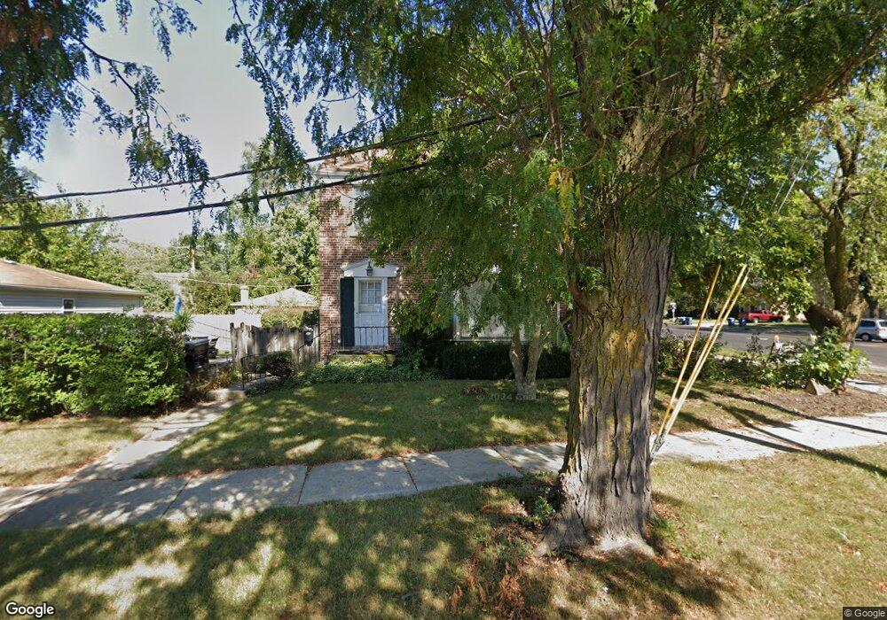 584 E Thacker St, Des Plaines, IL 60016 - photo 1