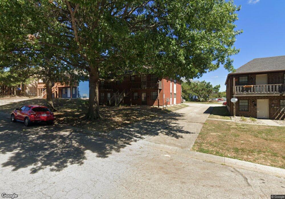 725 NW Mock Ave unit A, Blue Springs, MO 64015 - photo 1