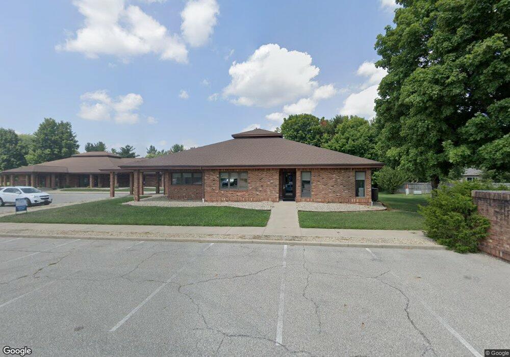 2667 Fox Pointe Dr, Columbus, IN 47203 - photo 1