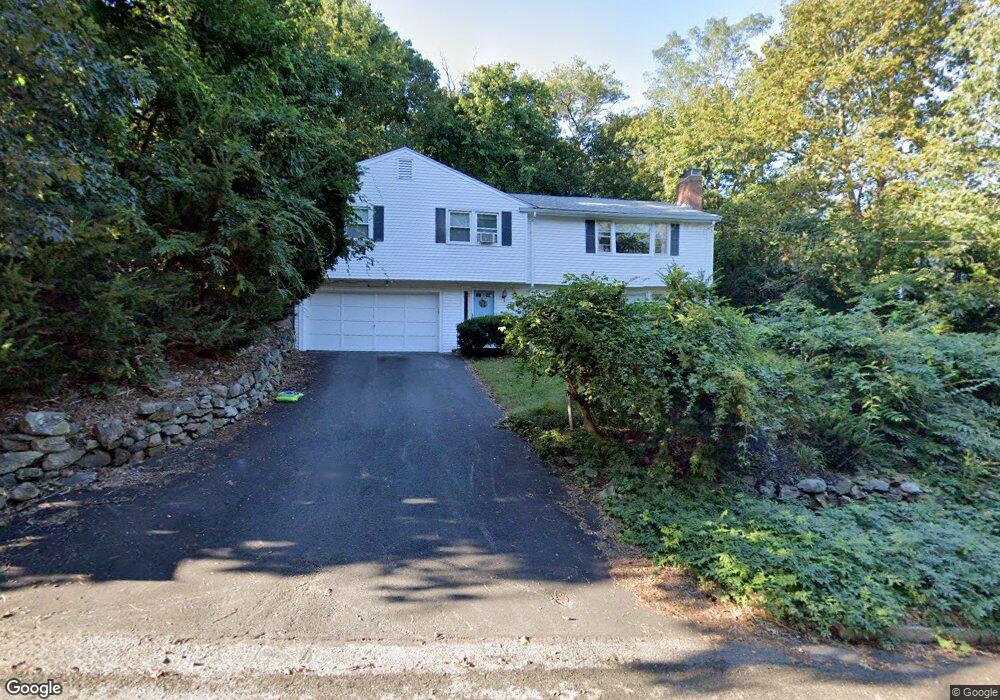 7 Trinity Rd, Winchester, MA 01890 - photo 1