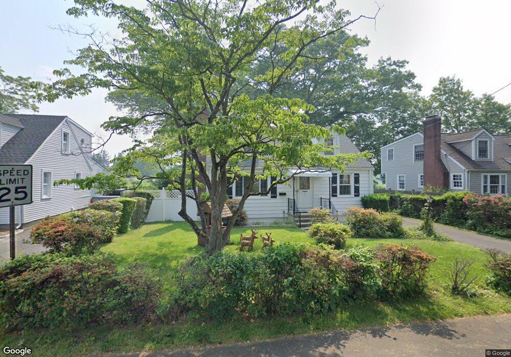 217 Beaumont St, Fairfield, CT 06824 - photo 1