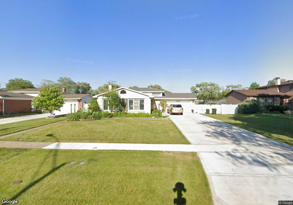 3N535 Crown Rd, Elmhurst, IL 60126 - photo 1