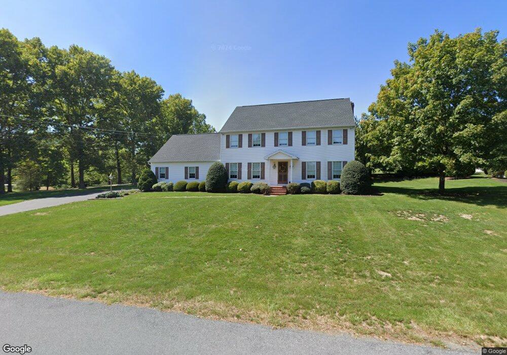 384 S Oller Ave, Waynesboro, PA 17268 - photo 1