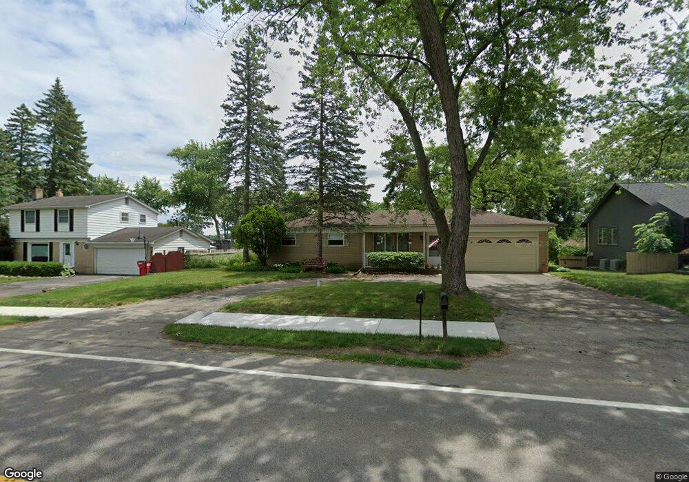 4001 Green Lake Rd, West Bloomfield, MI 48324 - photo 1