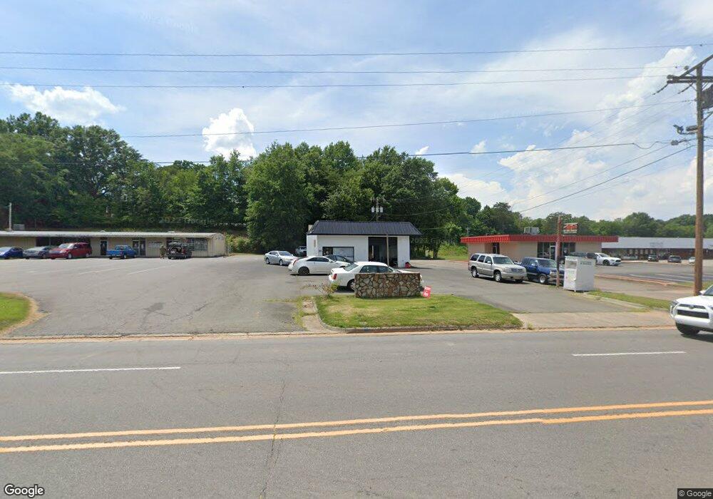 1404 Shelton Ave, Statesville, NC 28677 - photo 1