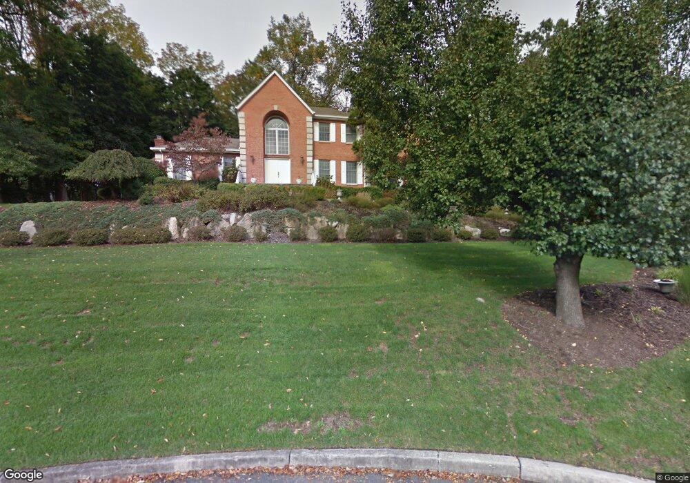 23 Forest Ridge Rd, Upper Saddle River, NJ 07458 - photo 1