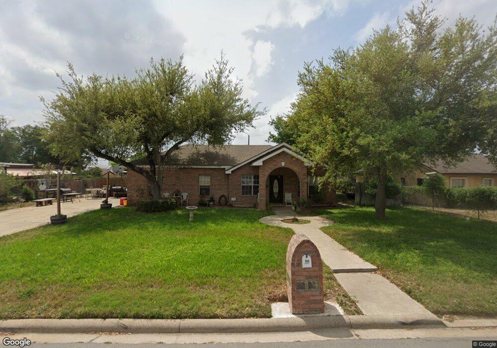 908 E Marion St, Pharr, TX 78577 - photo 1