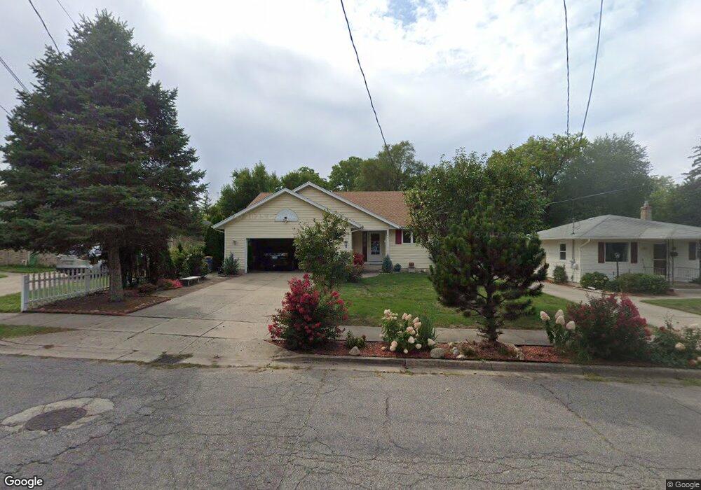 1227 Carlton Ave NE, Grand Rapids, MI 49505 - photo 1