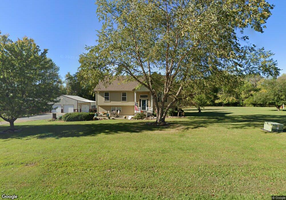 20400 S Davila Ct, Raymore, MO 64083 - photo 1