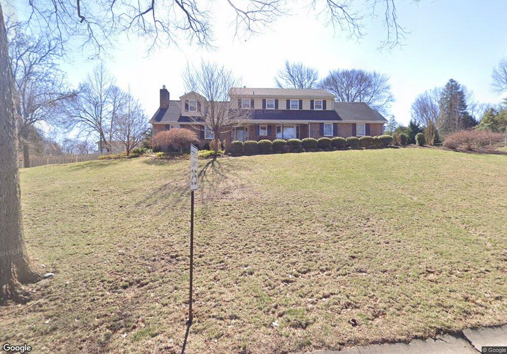 1305 Old Mill Rd, Reading, PA 19610 - photo 1