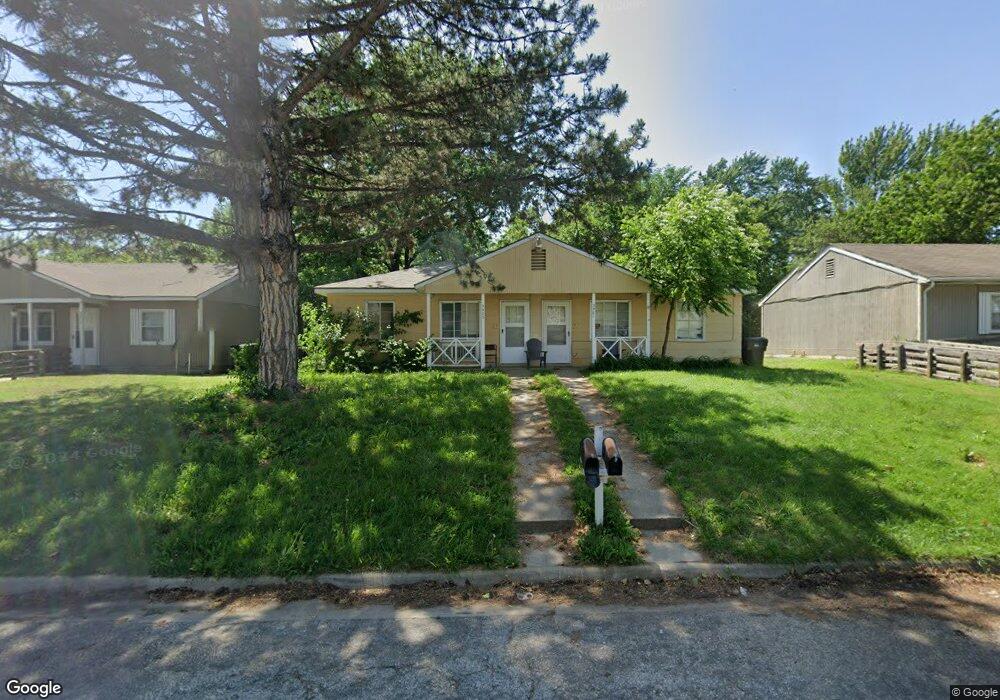3401 SW Brendan Ave, Topeka, KS 66611 - photo 1