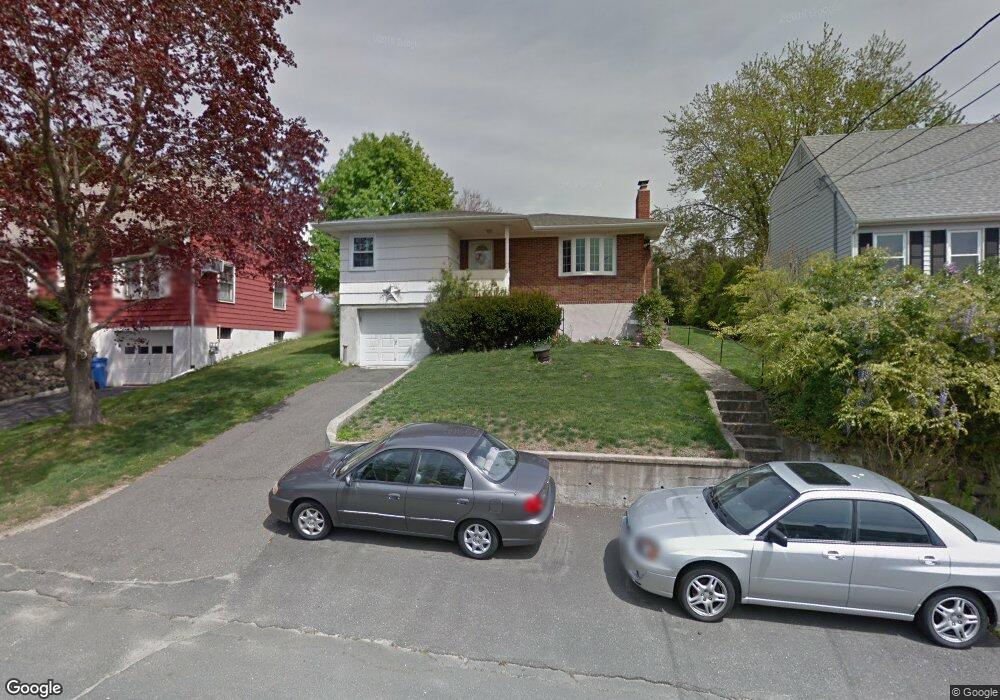 58 Macauley Ave, Waterbury, CT 06705 - photo 1