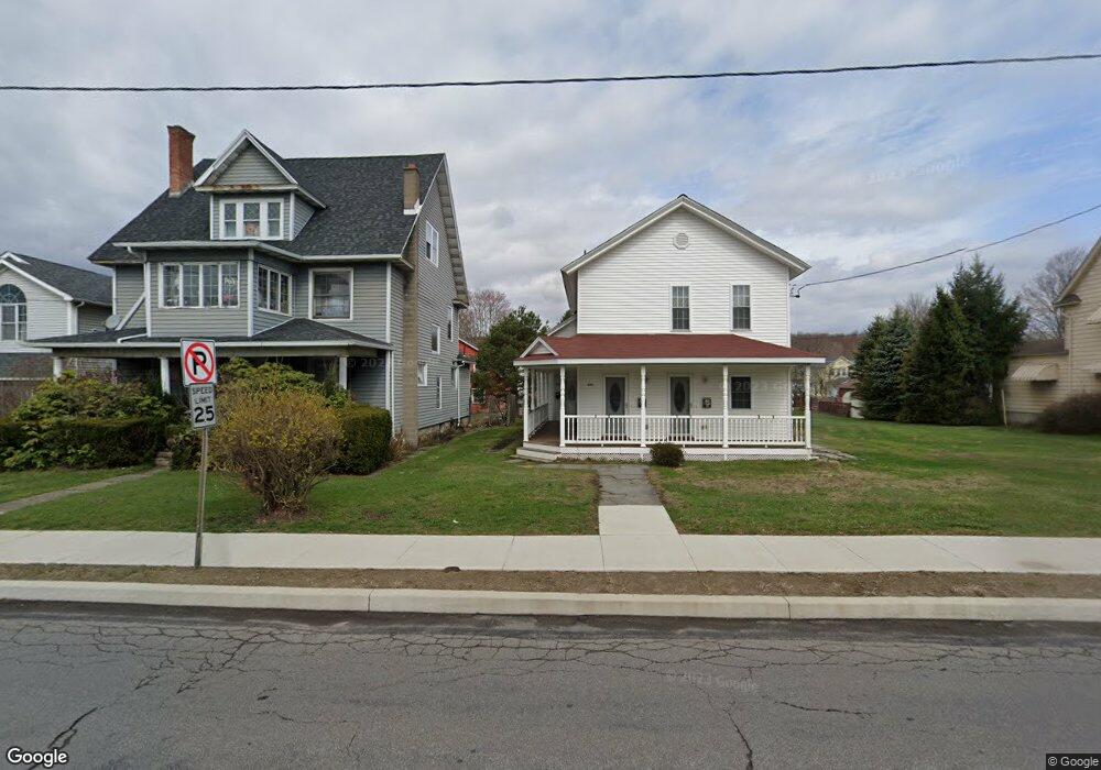 426 Main St, Peckville, PA 18452 - photo 1