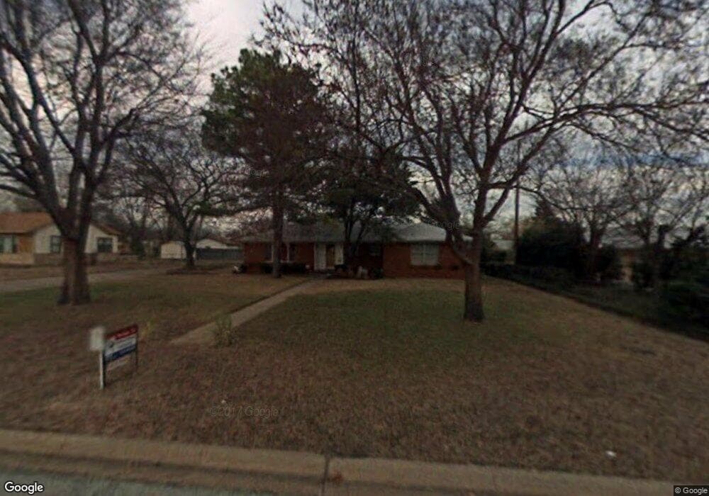 1615 E Peyton St, Sherman, TX 75090 - photo 1