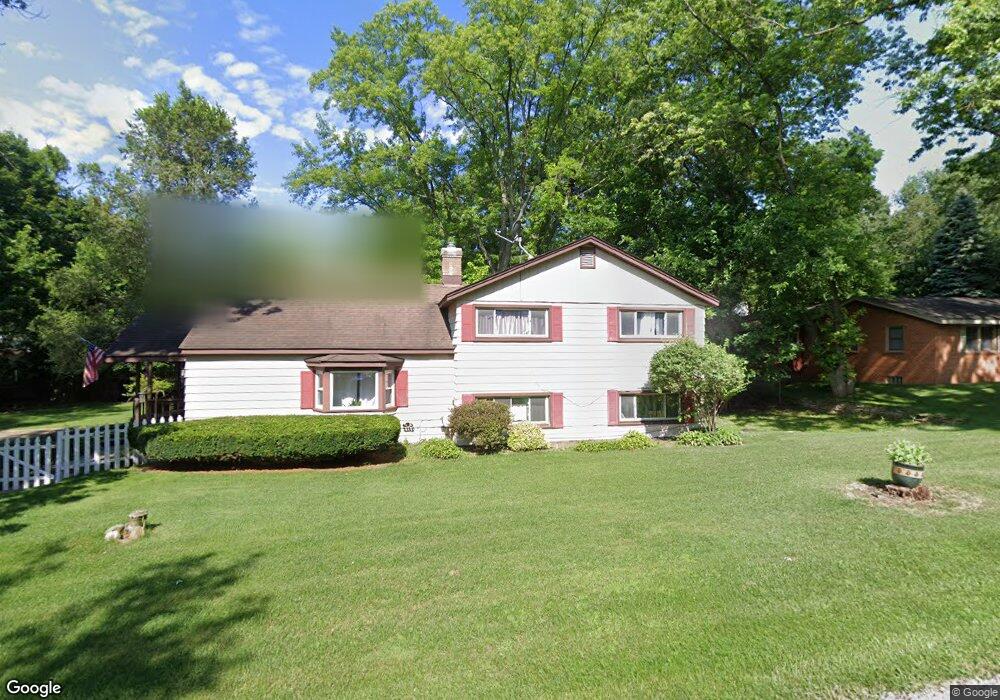 1590 Playstead St, West Bloomfield, MI 48324 - photo 1