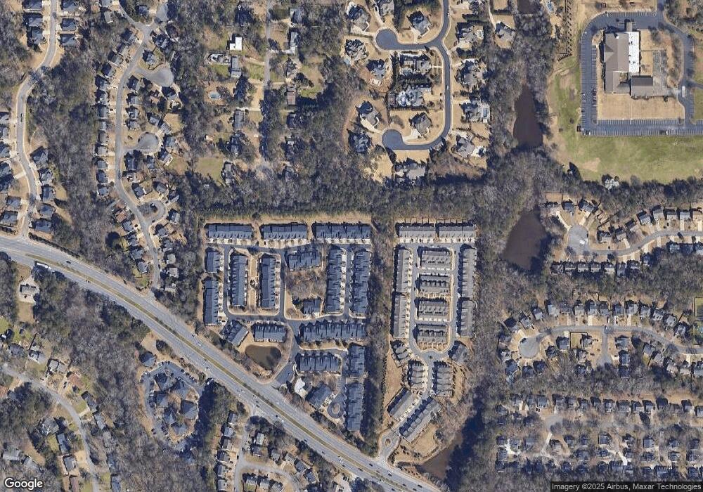 8804 Lexington Dr, Roswell, GA 30075 - photo 1