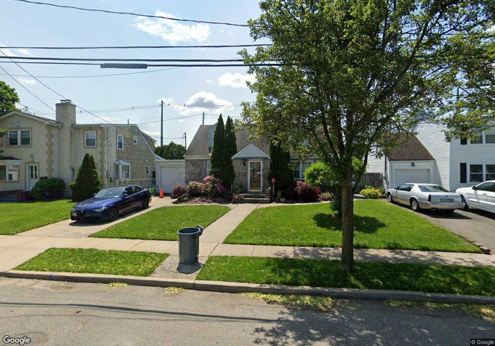 329 De Mott St, Mineola, NY 11501 - photo 1