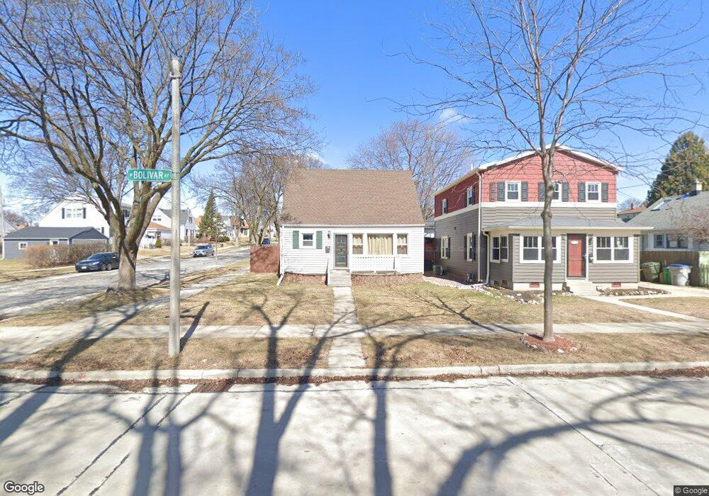 186 W Bolivar Ave, Milwaukee, WI 53207 - photo 1