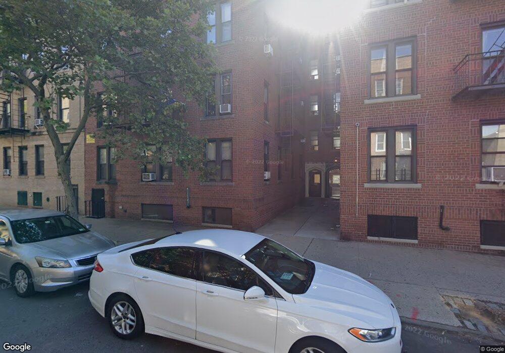 28-49 34 Th St unit 17, New York City, NY 11103 - photo 1
