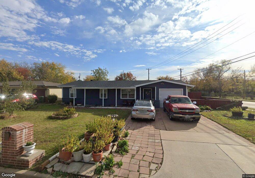 700 Greenway Dr, Hurst, TX 76053 - photo 1