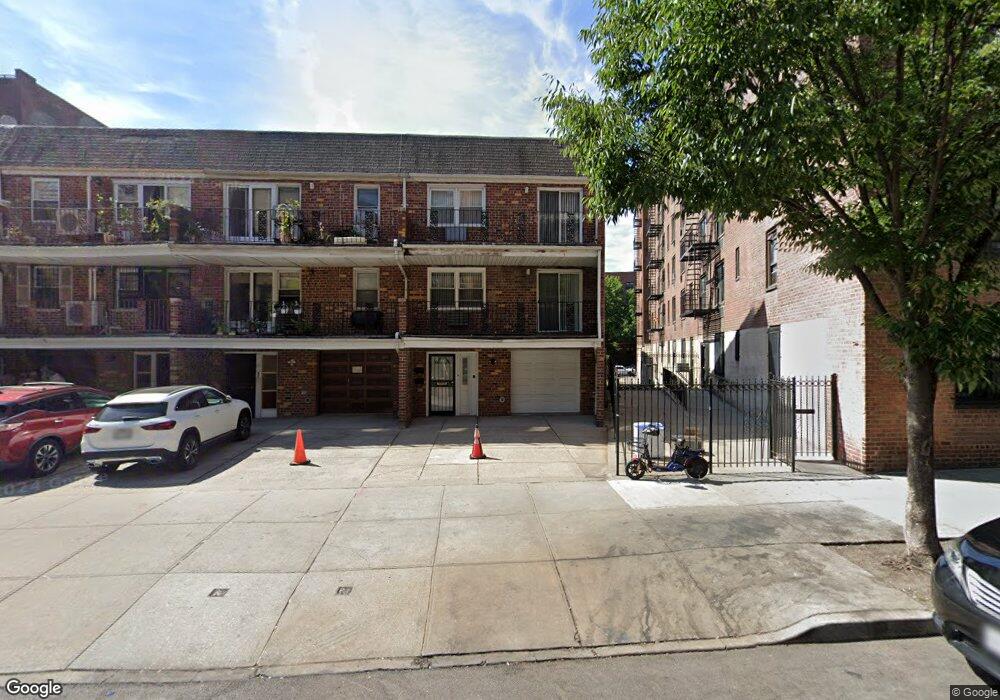 4224 Colden St, Flushing, NY 11355 - photo 1