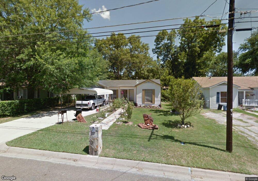 705 Peterson Rd, Kilgore, TX 75662 - photo 1