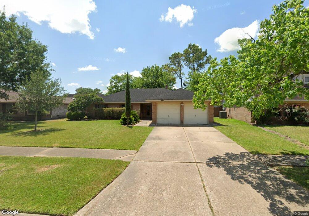 9742 Kirkfalls Dr, Houston, TX 77089 - photo 1