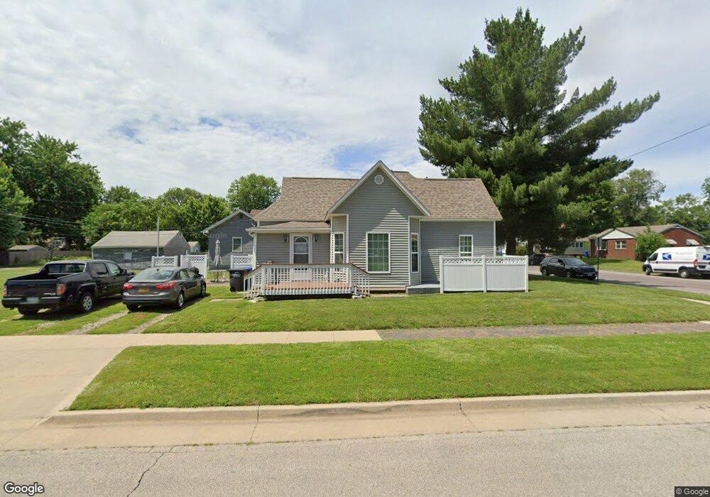 2747 E Walnut St, Des Moines, IA 50317 - photo 1