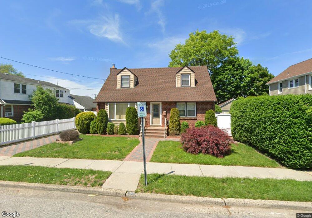 101 Franklin St, Franklin Square, NY 11010 - photo 1