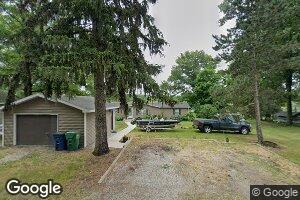 414 Lakeside Dr, Walkerton, IN 46574