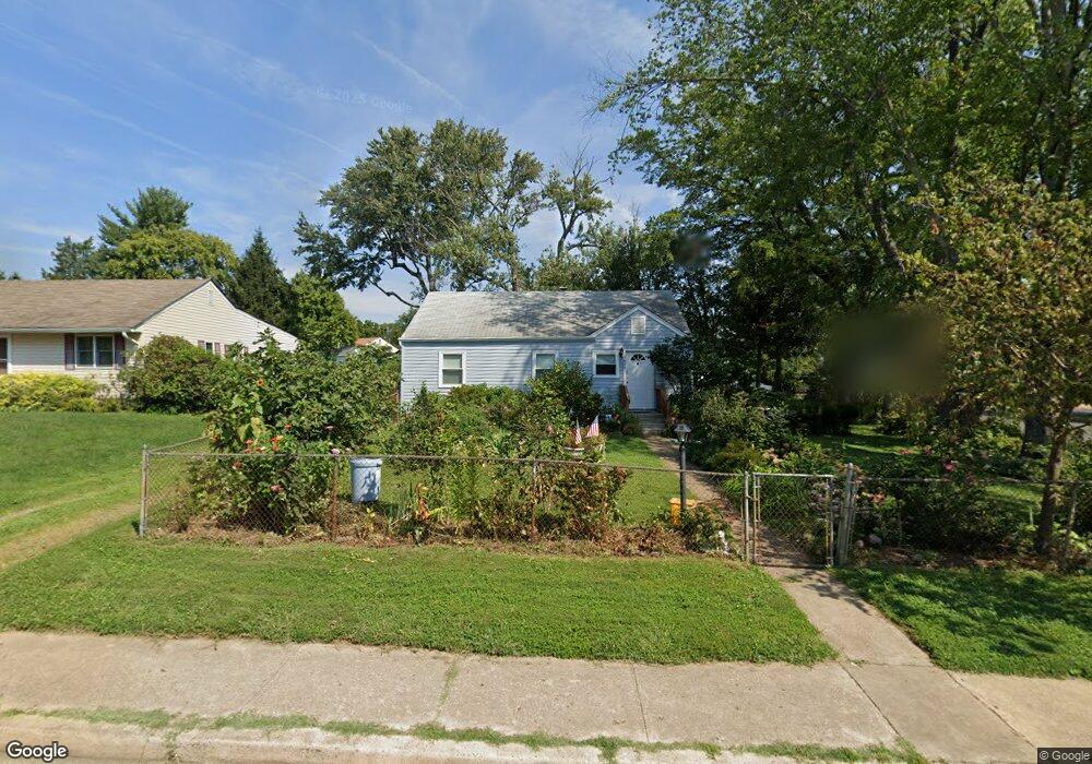 1855 Griffith Rd, Falls Church, VA 22043 - photo 1