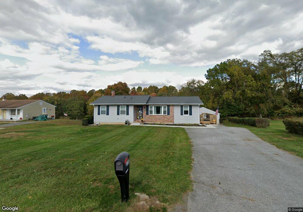 5763 Bartholow Rd, Sykesville, MD 21784 - photo 1