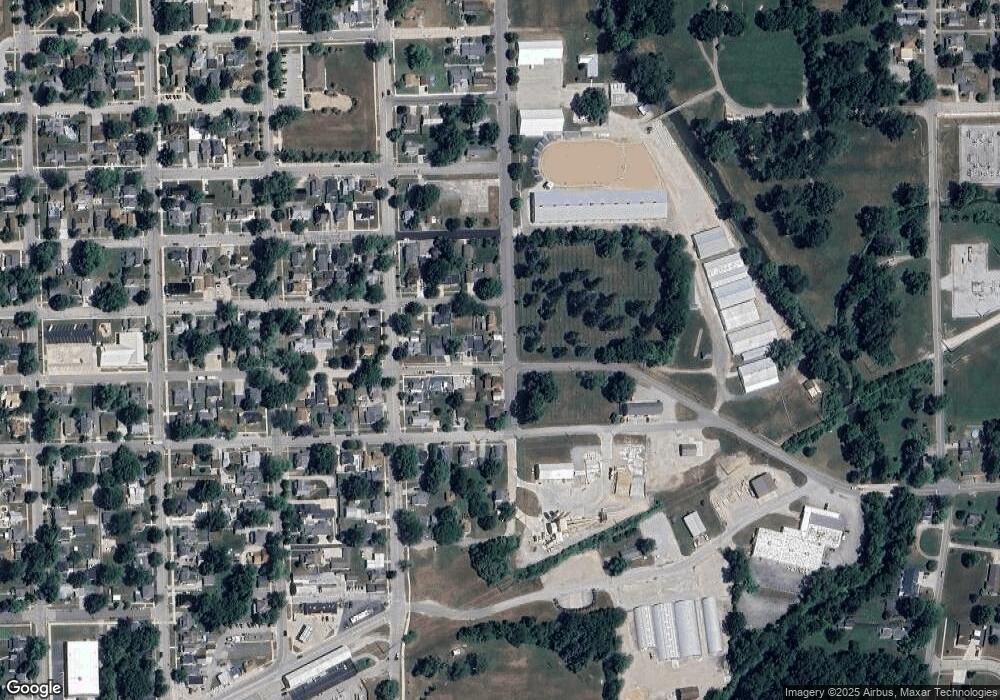 218 E 18th St, Auburn, IN 46706 - photo 1