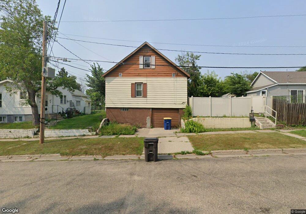 308 6th St SW, Jamestown, ND 58401 - photo 1