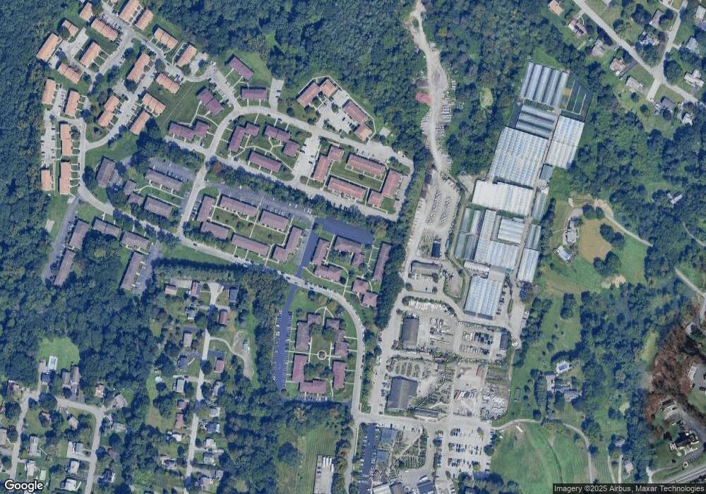 706 Cherry Hill Dr, Poughkeepsie, NY 12603 - photo 1