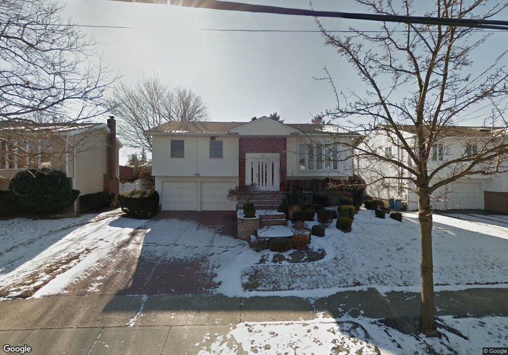 1704 James St, Merrick, NY 11566 - photo 1