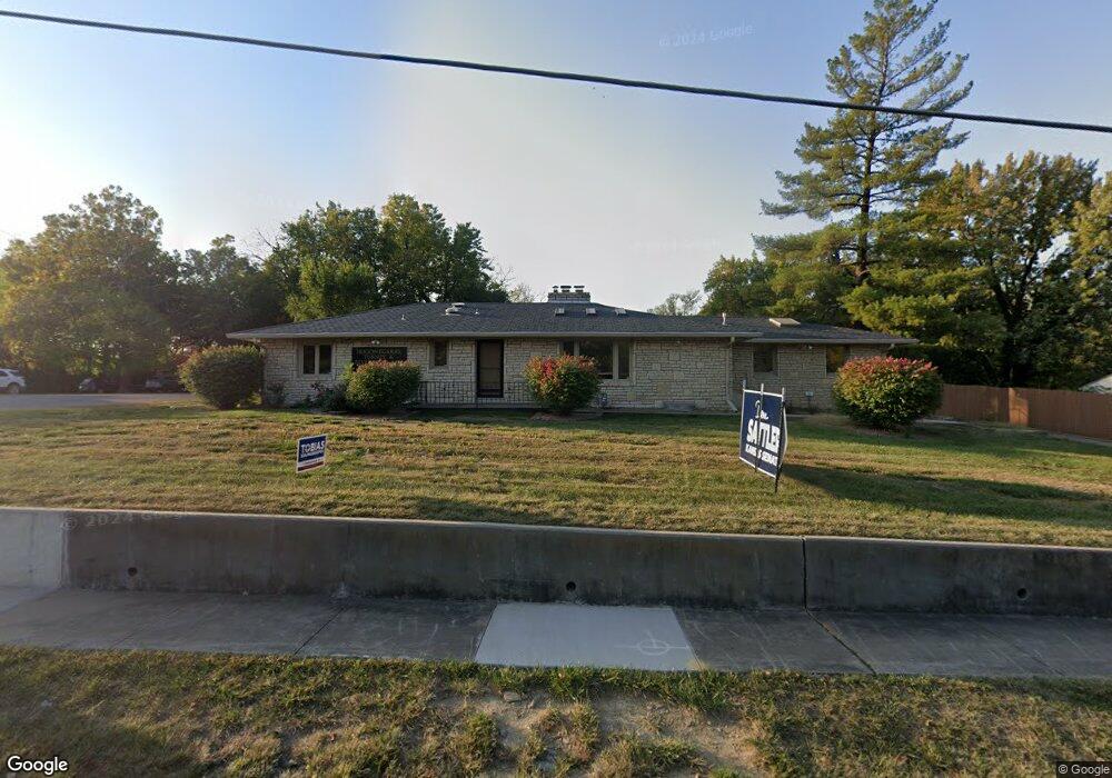1535 SW 29th St, Topeka, KS 66611 - photo 1