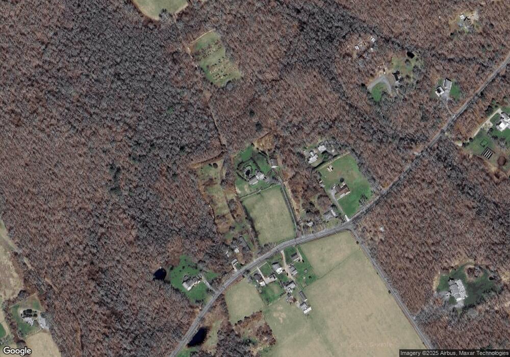 665 Horseneck Rd, South Dartmouth, MA 02748 - photo 1