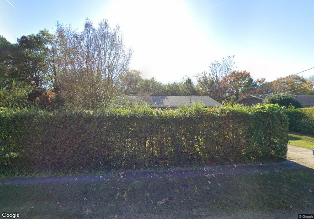 690 Montclair Rd, Fayetteville, NC 28314 - photo 1