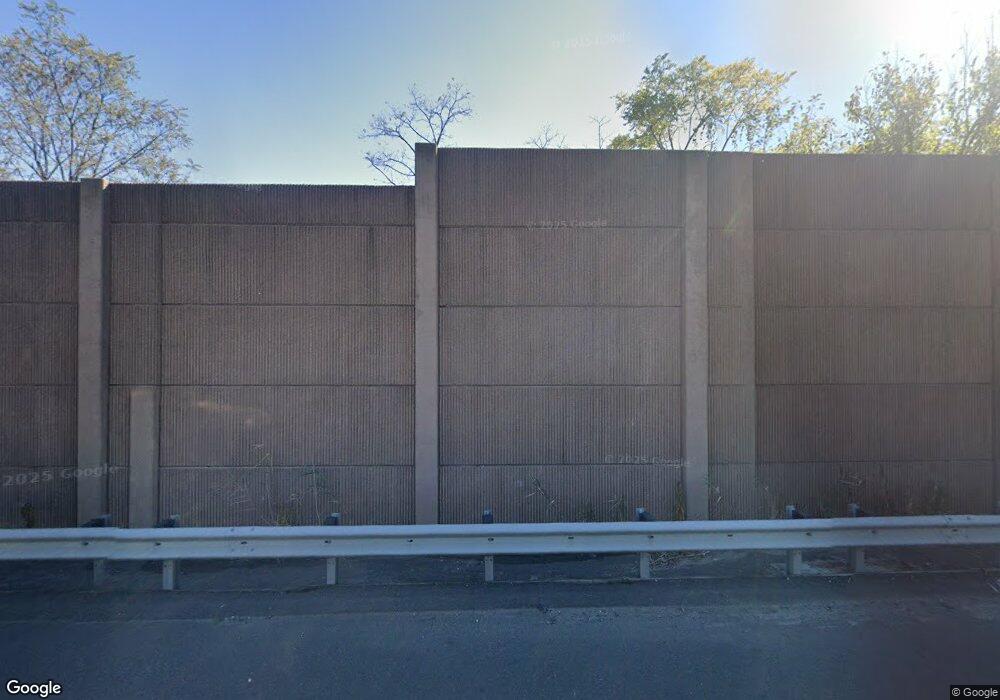 708 Cricket Ln unit 708, Woodbridge, NJ 07095 - photo 1