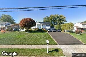 28 Taylors Mills Rd, Manalapan, NJ 07726