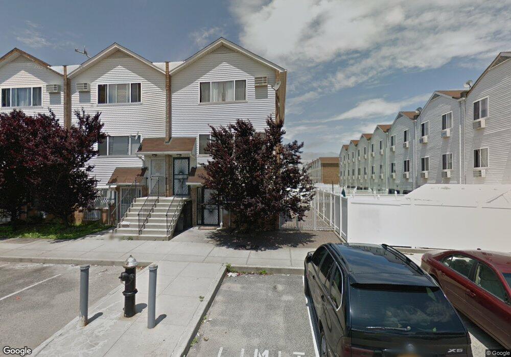 1 Starboard Ct, Bronx, NY 10473 - photo 1
