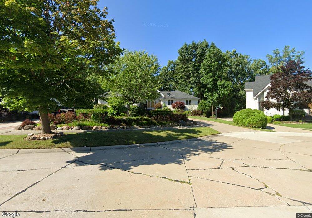 5735 Royal Wood, West Bloomfield, MI 48322 - photo 1