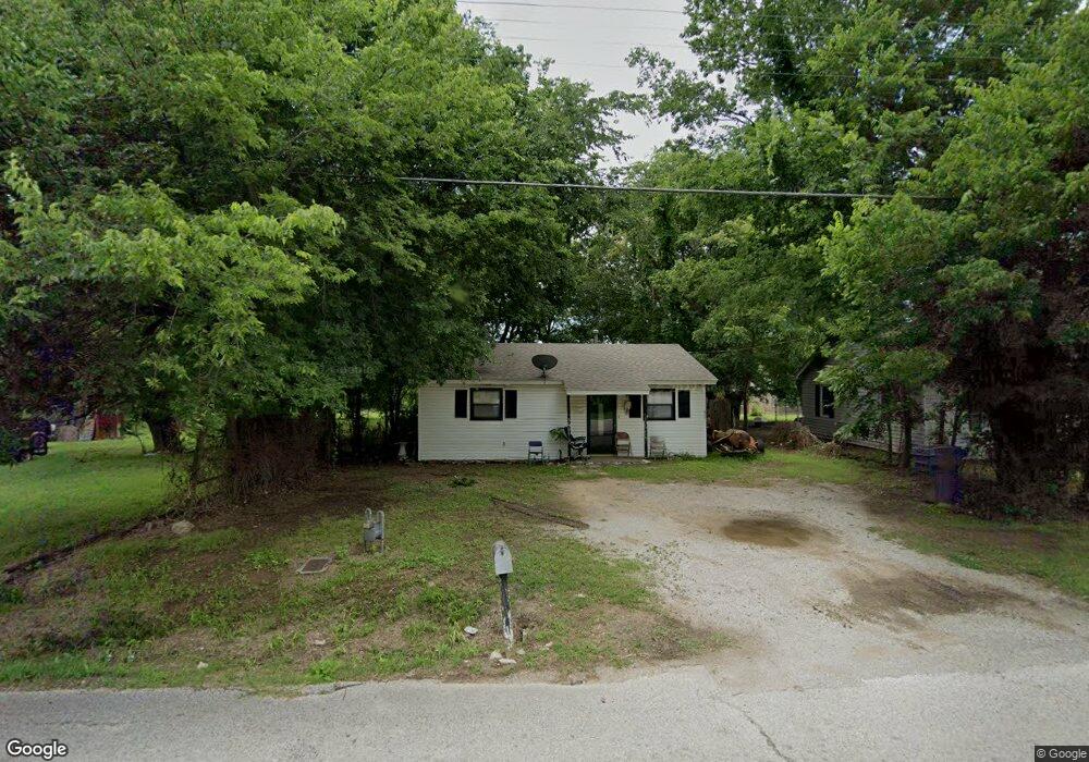 912 White St, Ardmore, OK 73401 - photo 1