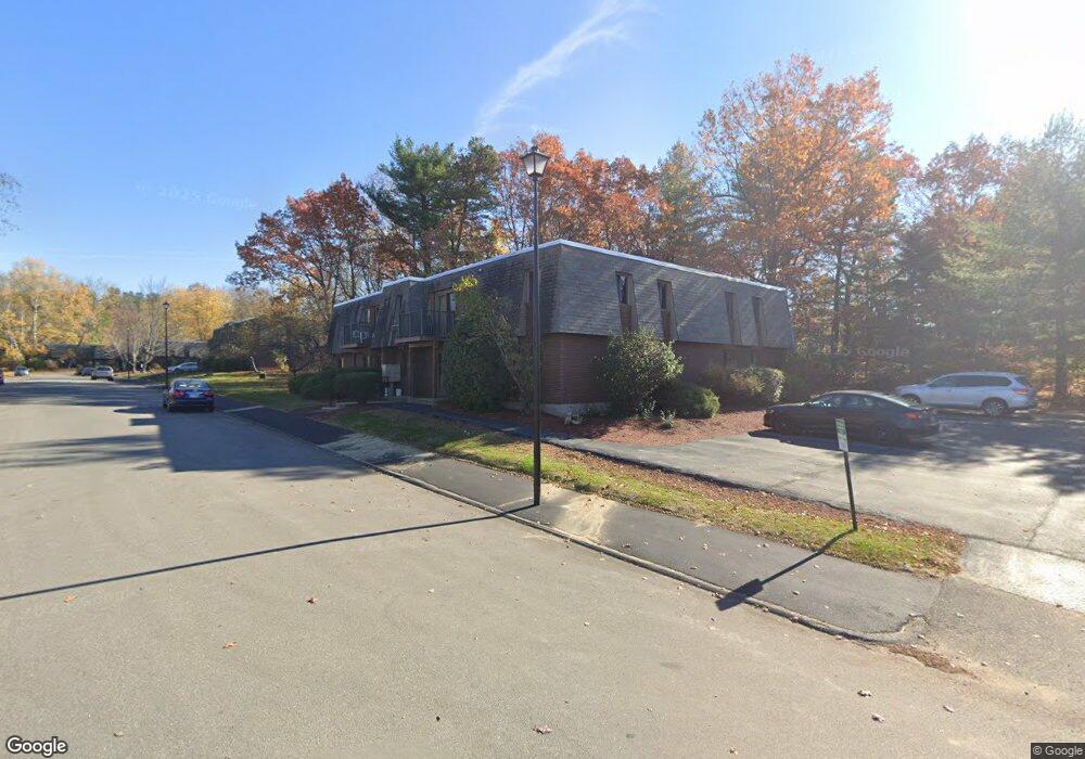 80 Robert Ct unit C, Manchester, NH 03103 - photo 1