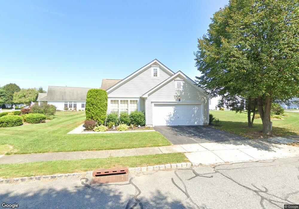1 Buckingham Cir, Belvidere, NJ 07823 - photo 1