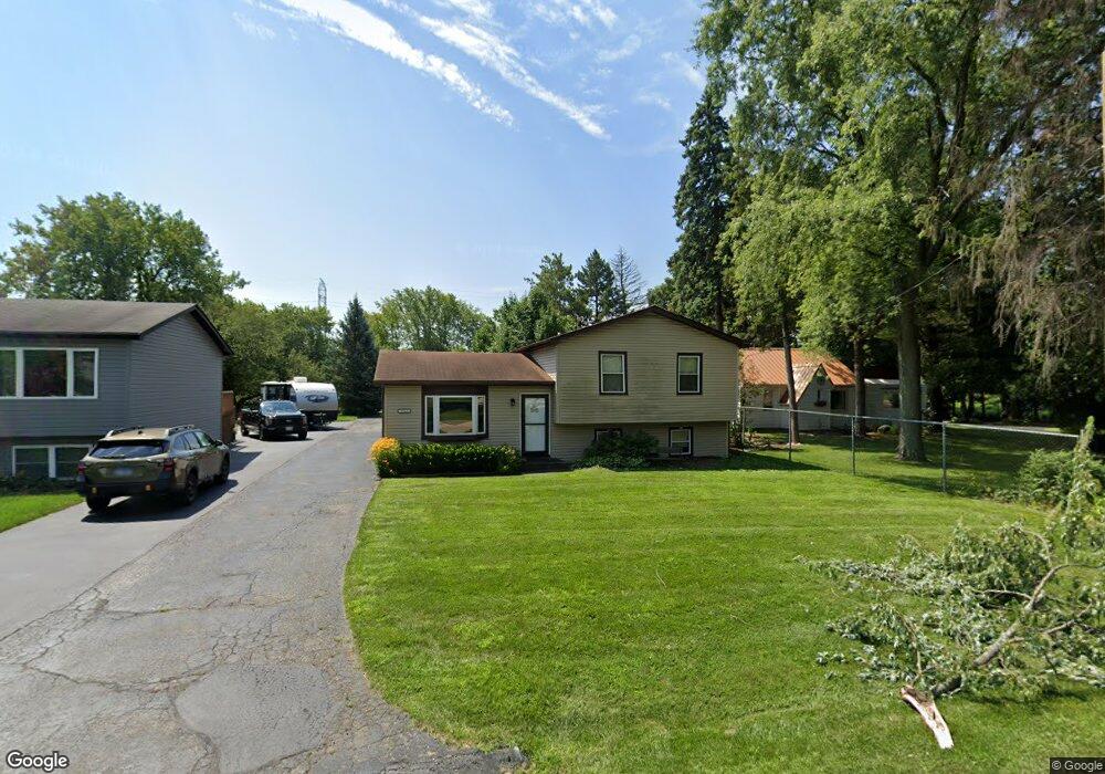 1523 Macarthur Dr, Waukegan, IL 60087 - photo 1